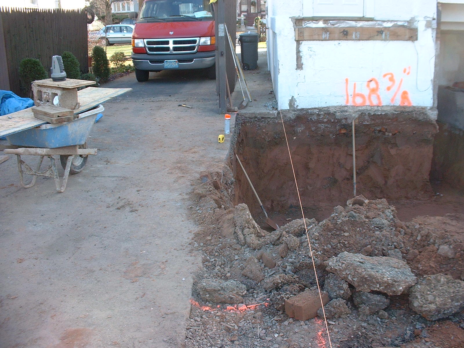 The hole for the basement is almost finished now. Just a few more hours of daylight to go!